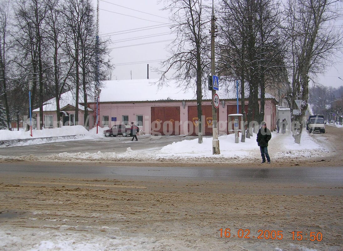 На улицах Звенигорода в апреле 2005 года Центральные улицы города на любительских фото